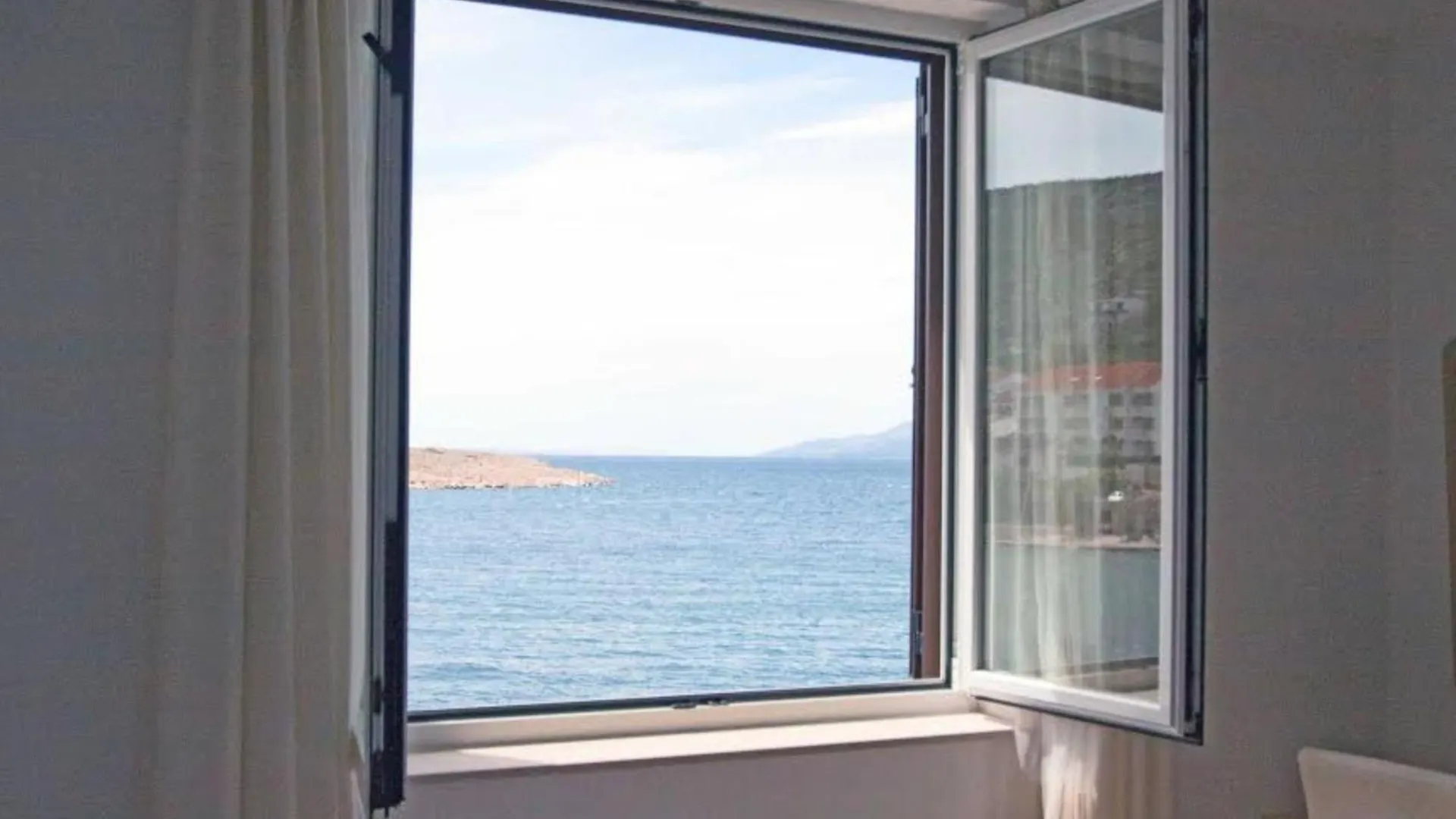 Beachfront Apartments Tamarix Posedarje