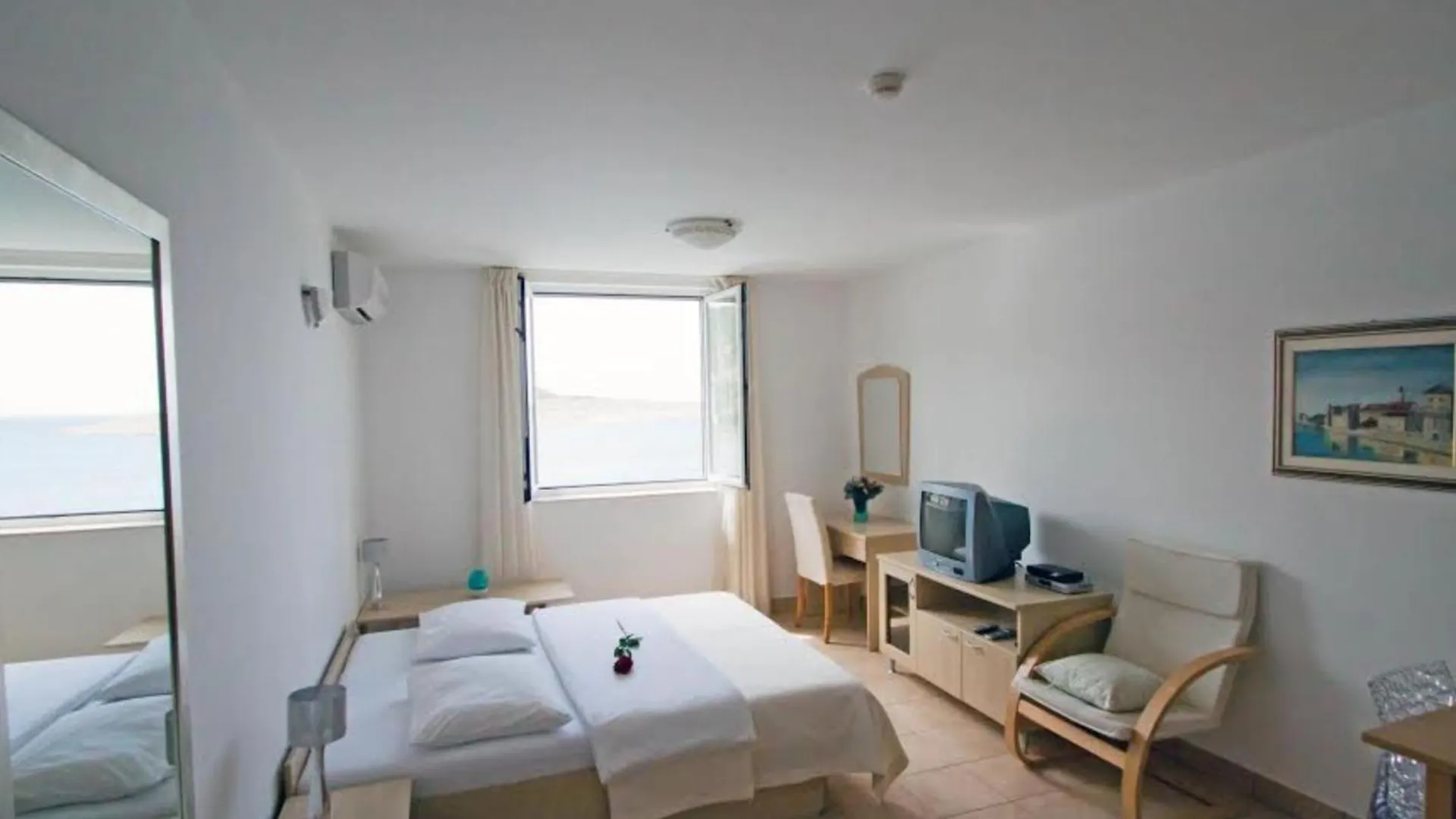 Beachfront Apartments Tamarix Posedarje
